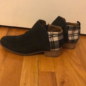 TOMS ankle bootie